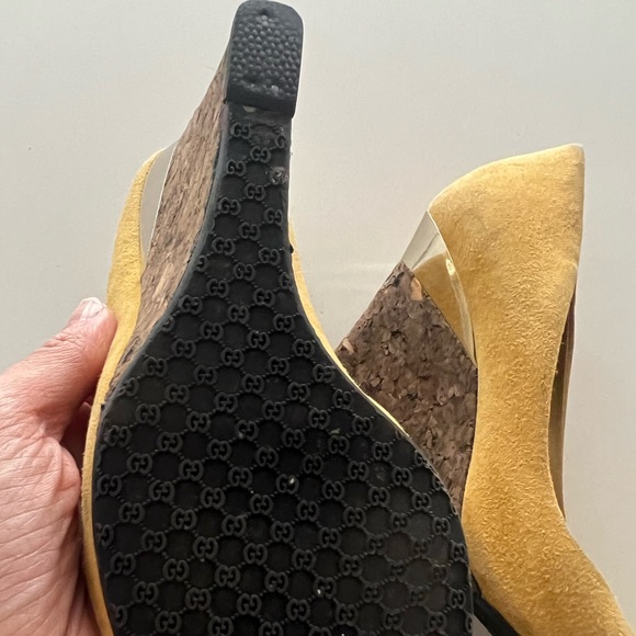 Comfortable yellow Gucci shoes, size 38. - Picture 4 of 5